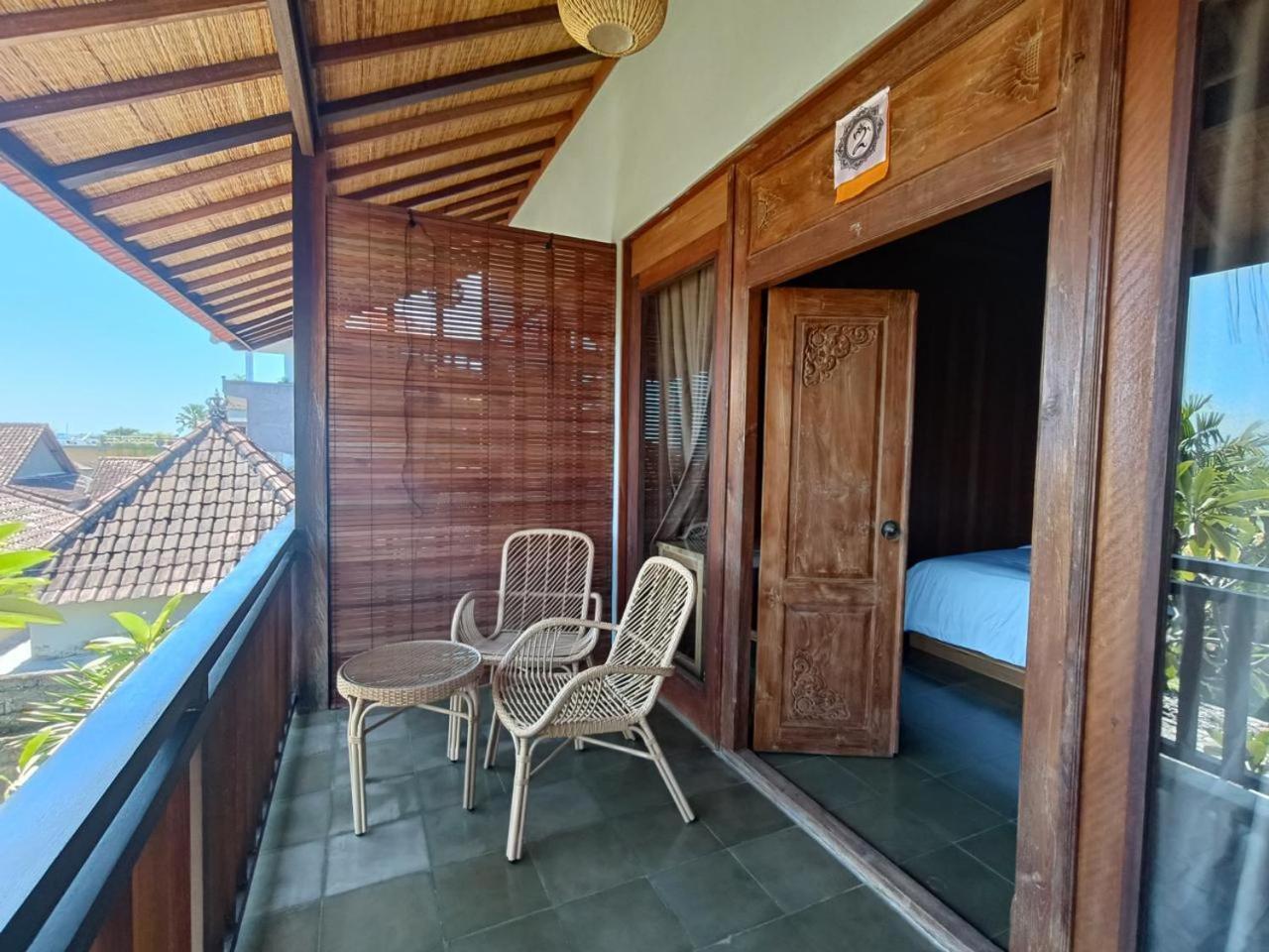 Putra'Lebah Amed Guest House Exterior foto