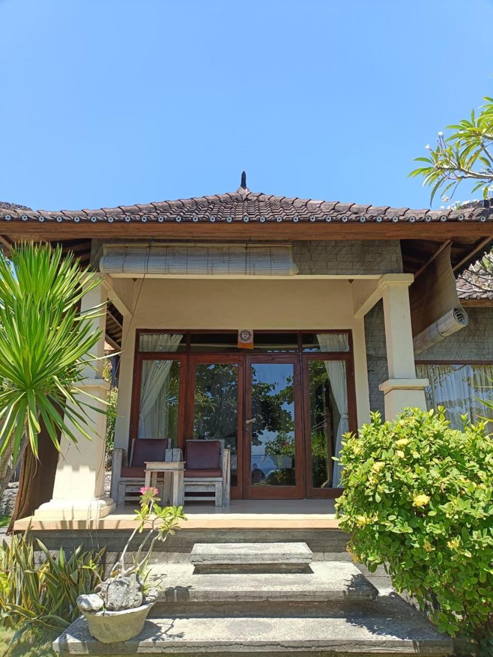 Putra'Lebah Amed Guest House Exterior foto
