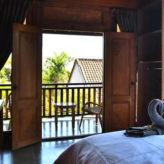 Putra'Lebah Amed Guest House Exterior foto